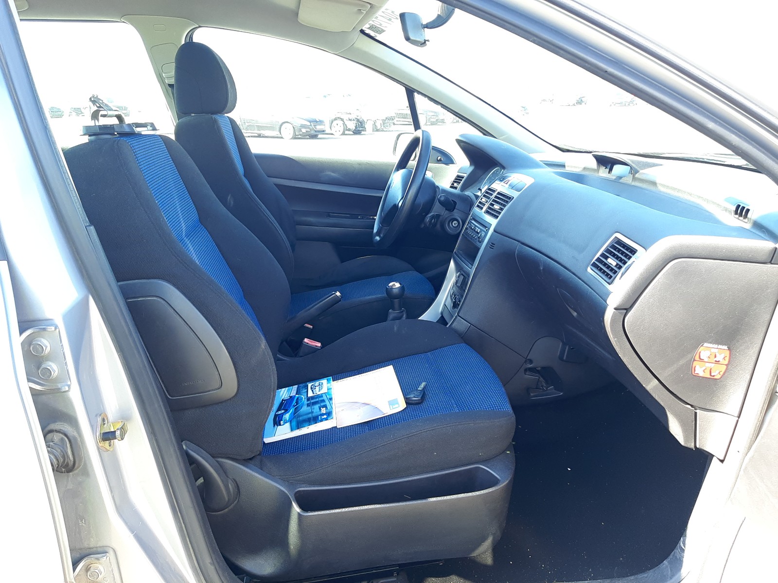 VF33CNFUL83889872 Auction: COPART SPAIN Lot: 50479843 Location: Granada VF33CNFUL83889872 Peugeot 307 2004 GRAY Photo 5