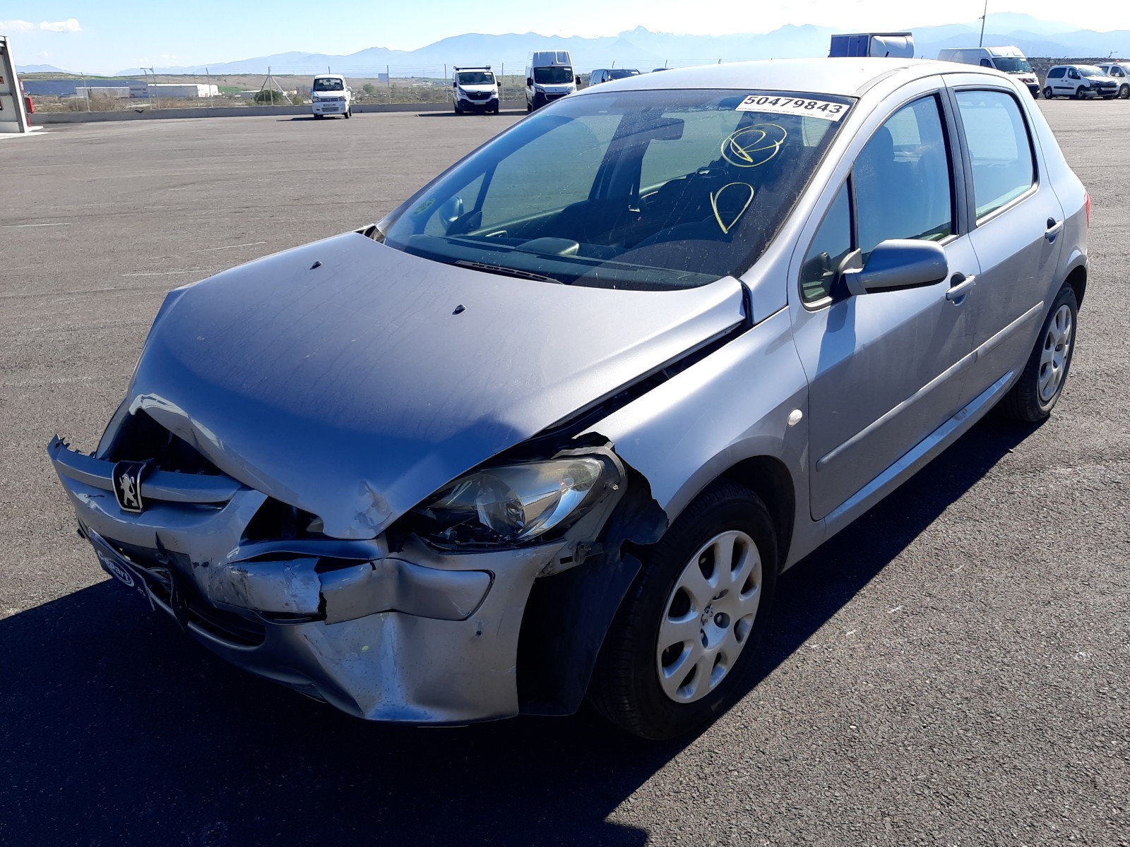 VF33CNFUL83889872 Auction: COPART SPAIN Lot: 50479843 Location: Granada VF33CNFUL83889872 Peugeot 307 2004 GRAY Photo 2
