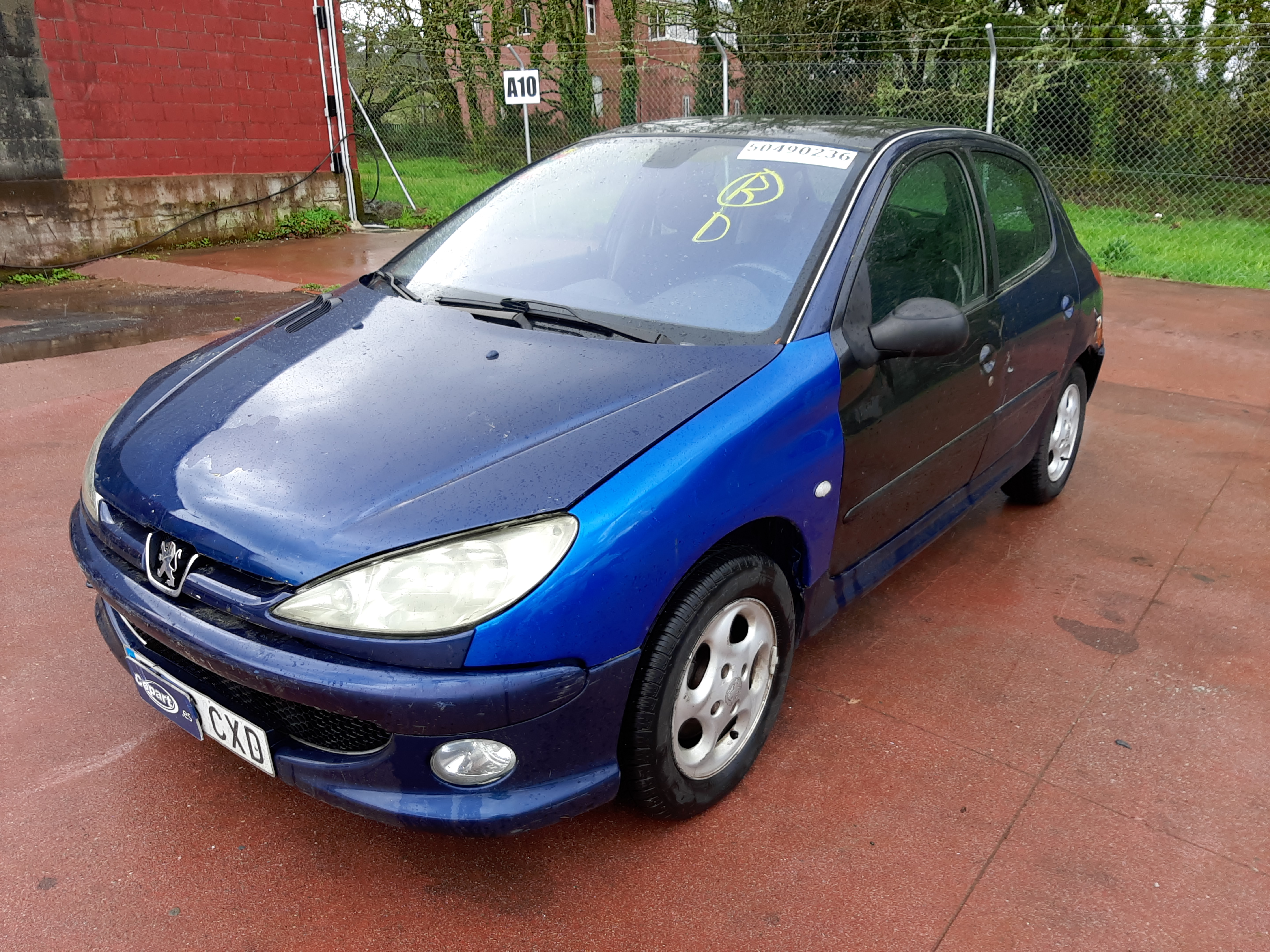 Peugeot 206 2004 VF32ARHYF44000581 Photo 2