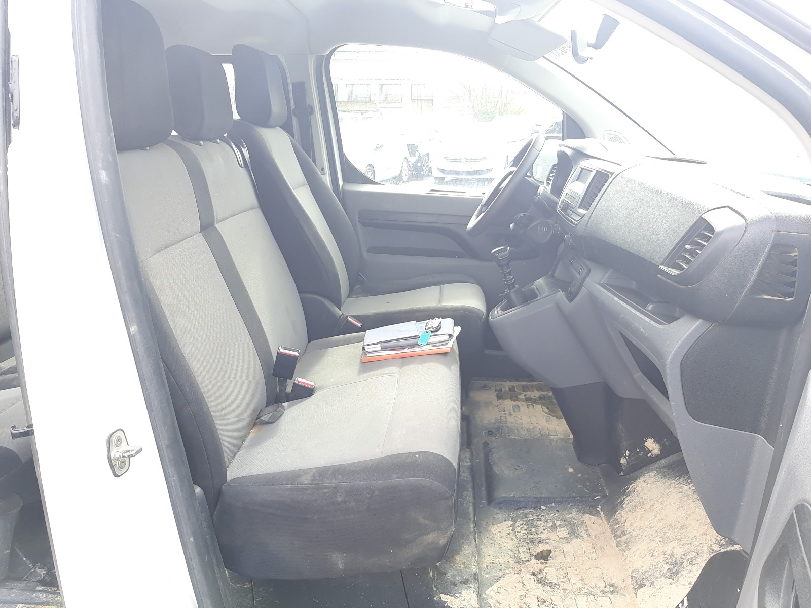 Peugeot Expert Combi 2018 VF3VAYHVKJZ101572 Photo 5