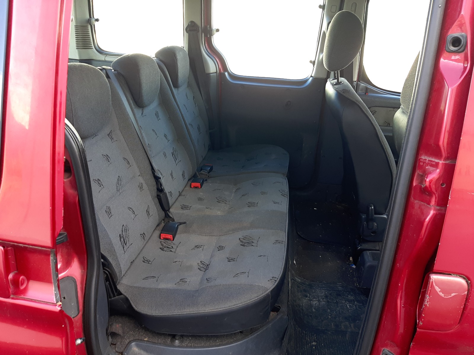 Peugeot Partner 2001 VF35FRHYE60387987 Photo 6