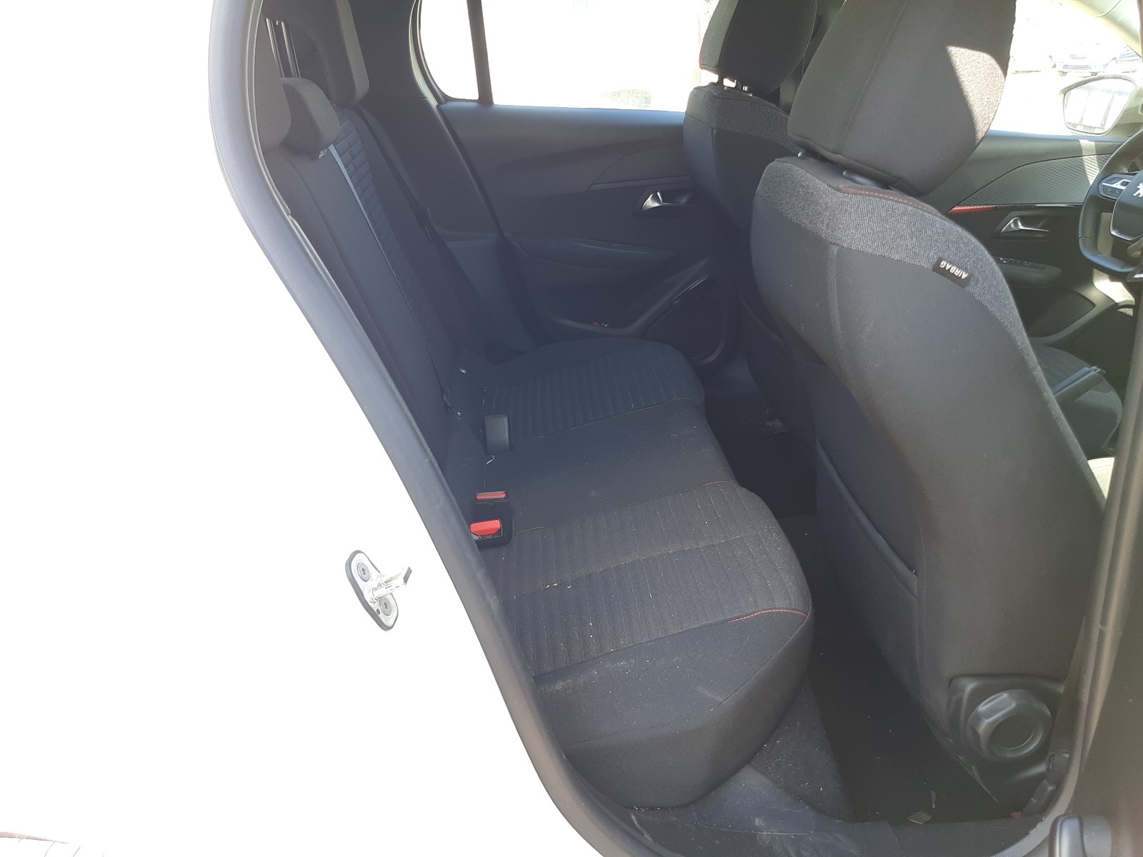Peugeot 208 2022 VR3UBYHTKN5813460 Photo 6