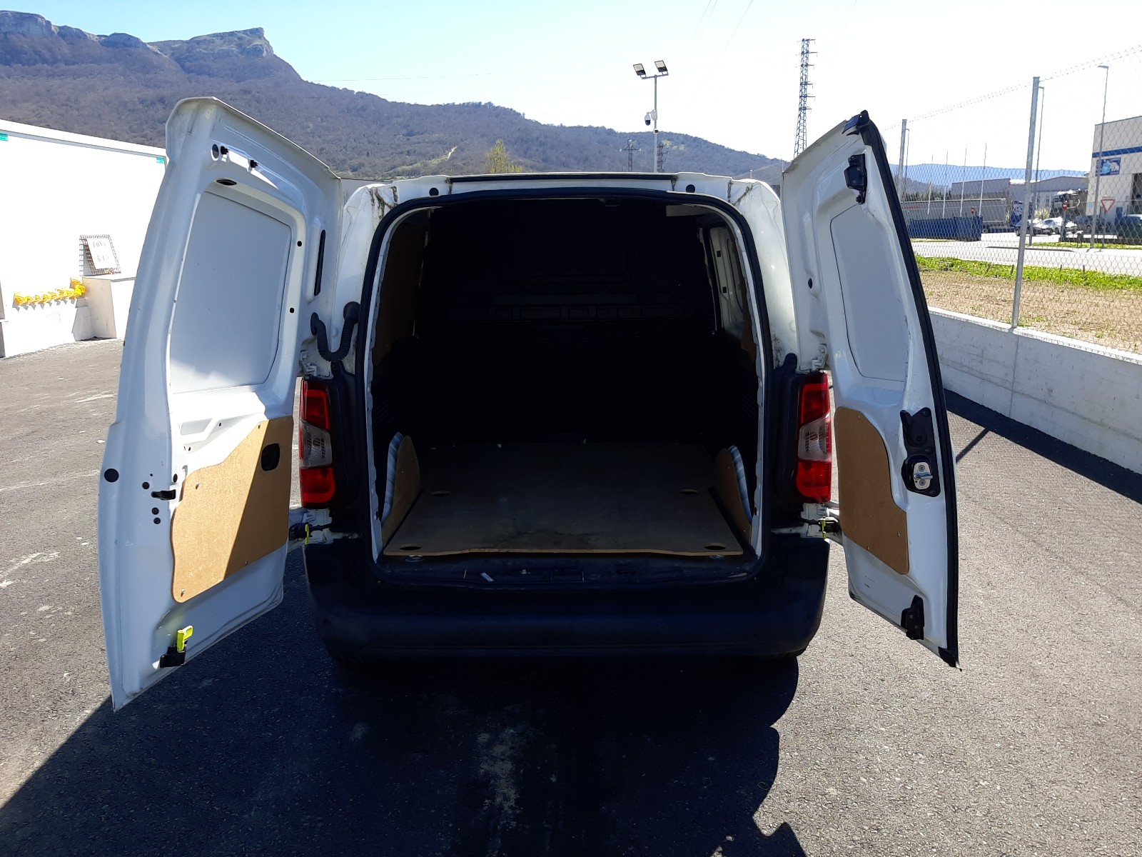 Peugeot Nuevo Partner 2019 VR3EFBHYBKN501355 Photo 10