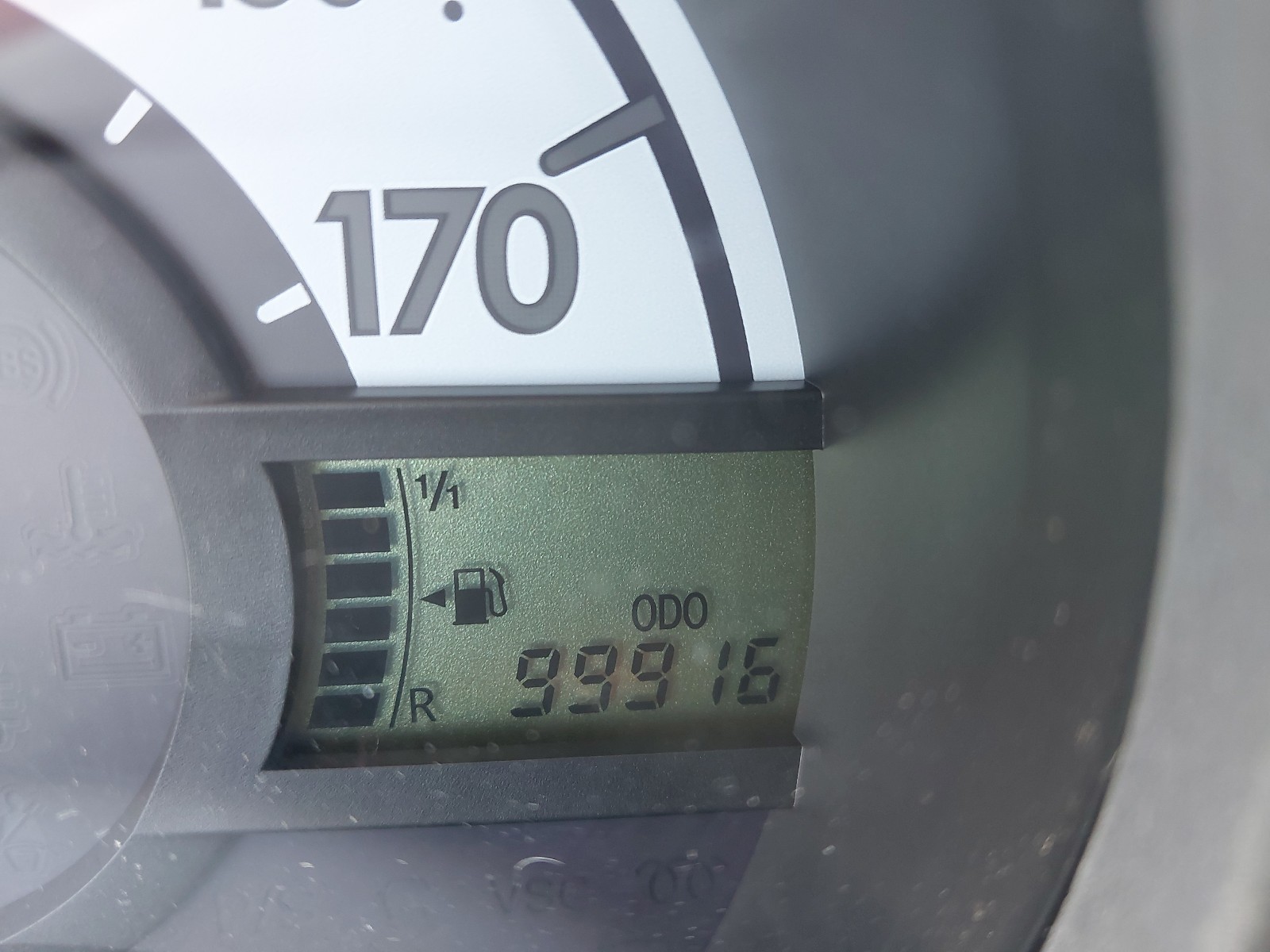 Peugeot 107 2008 VF3PMCFAC88206084 Photo 7