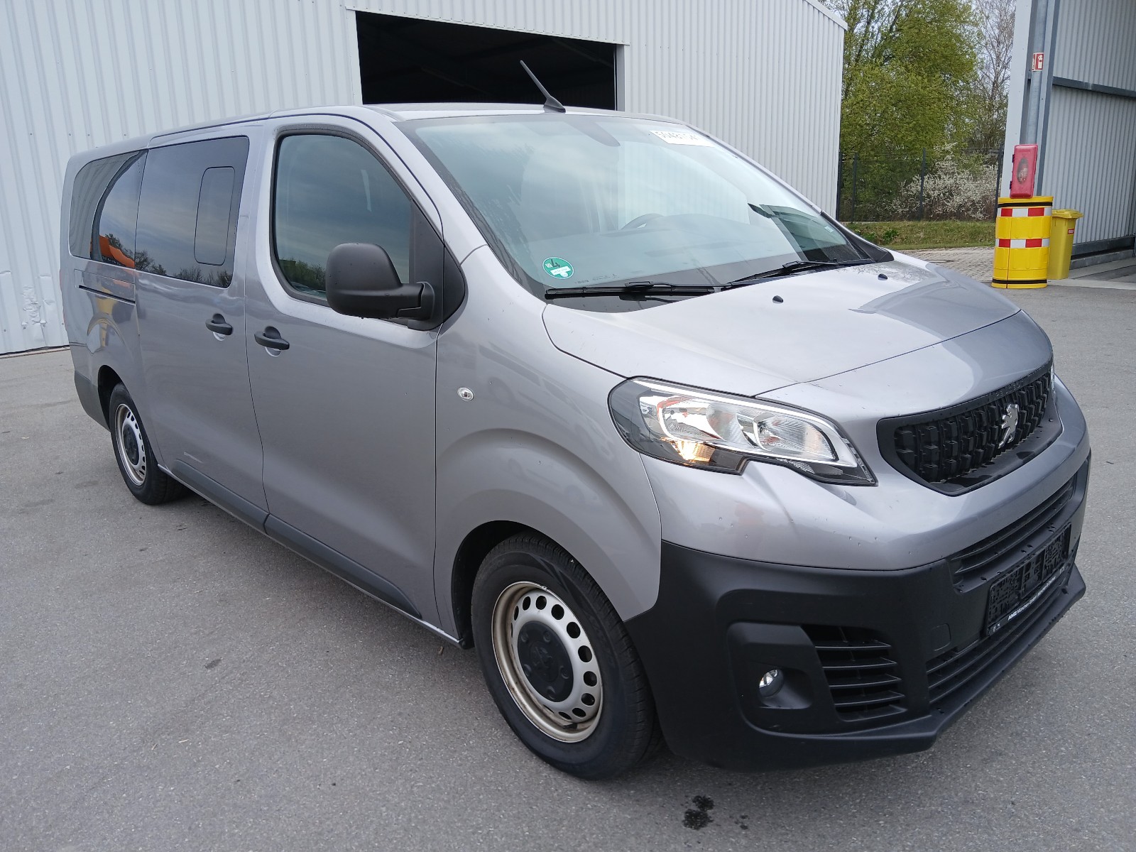 VF3VEEHTMNZ008546 Peugeot Expert Kombi Photo 1