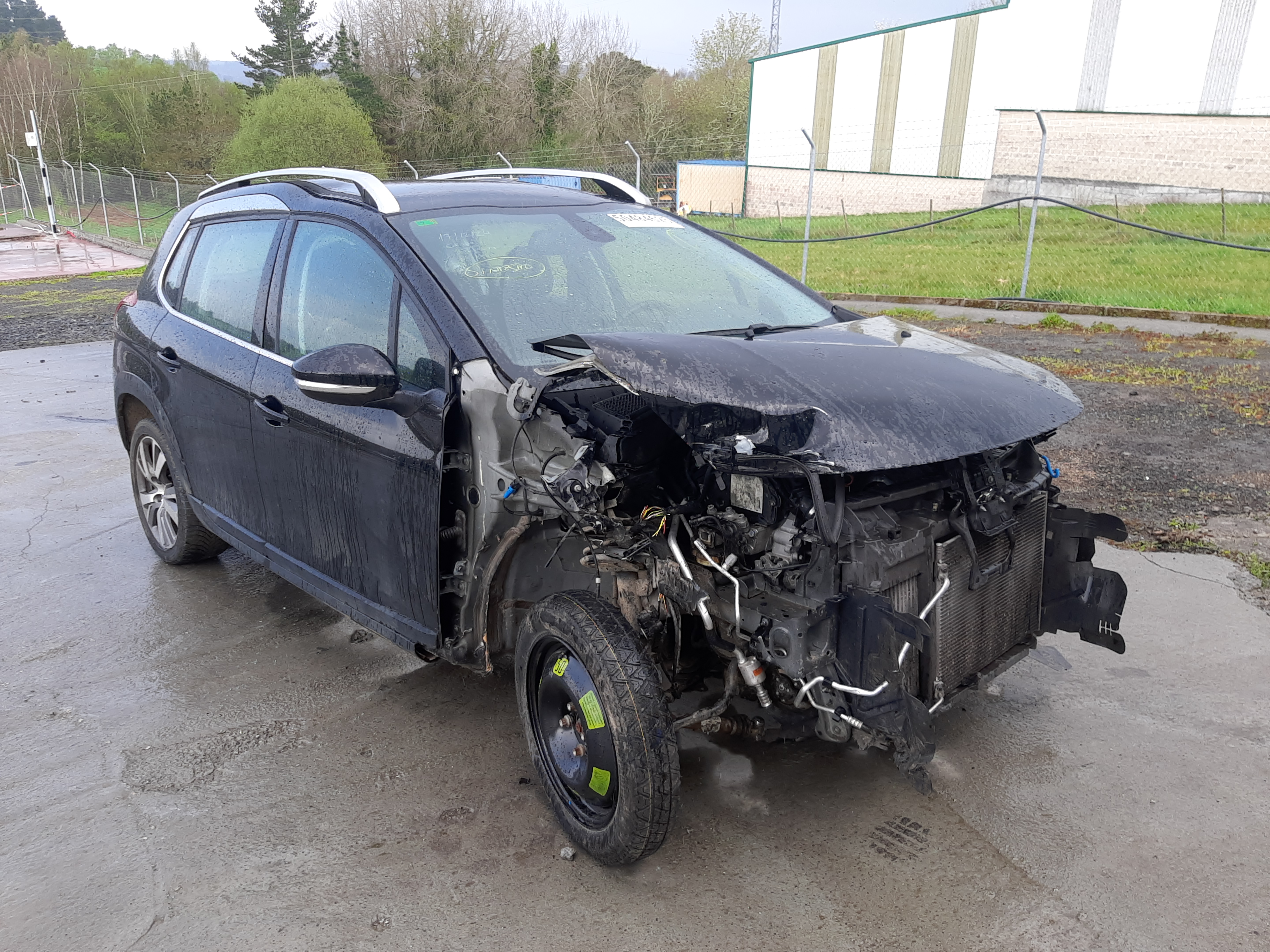 VF3CUBHZMHY020554 Peugeot 2008 Photo 1