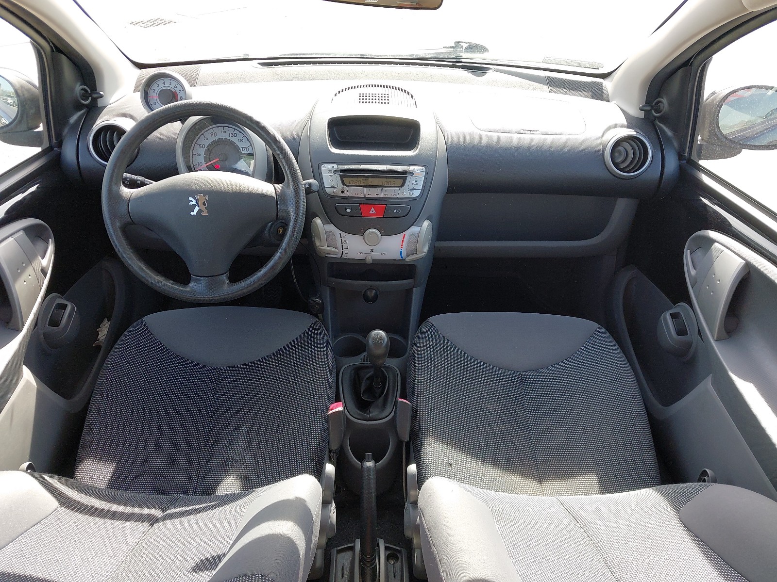 Peugeot 107 2008 VF3PMCFAC88206084 Photo 5