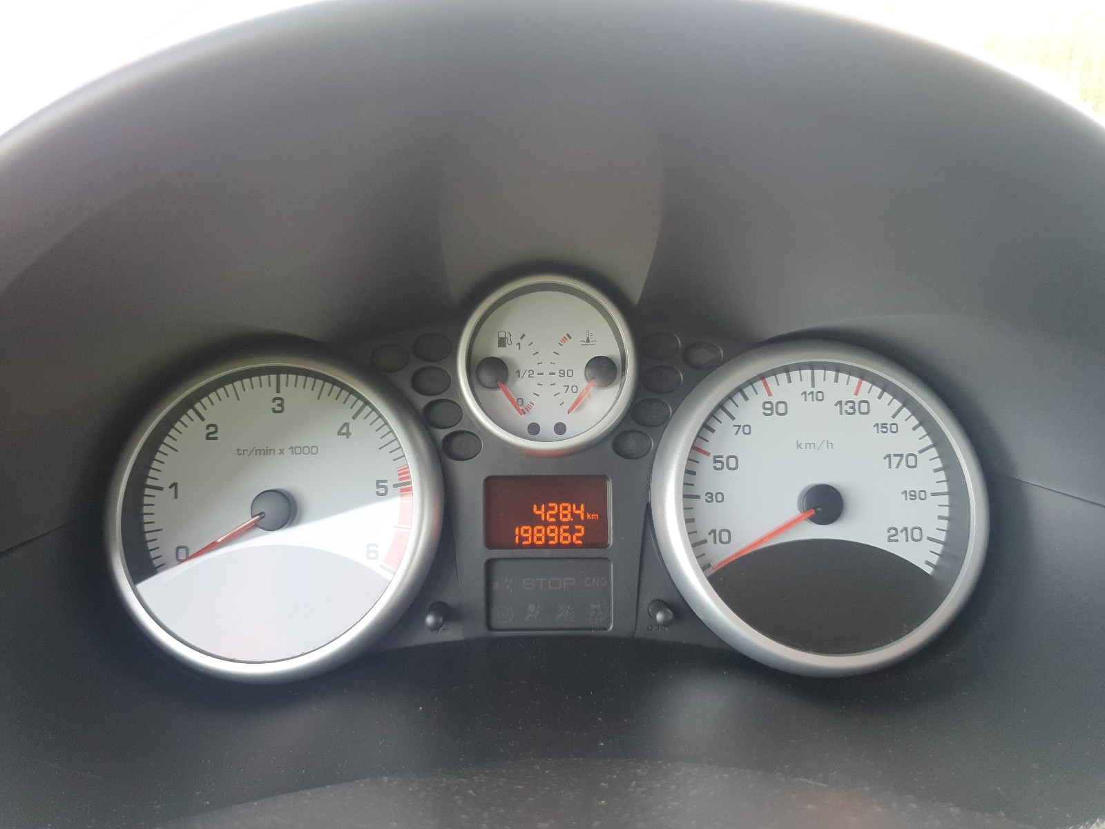Peugeot 206 + 2009 VF32L8HZA9Y147307 Photo 7