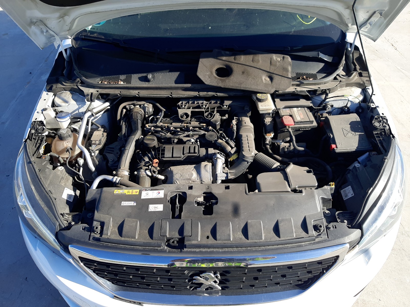 Peugeot 308 SW 2018 VF3LCYHYPJS414389 Photo 7