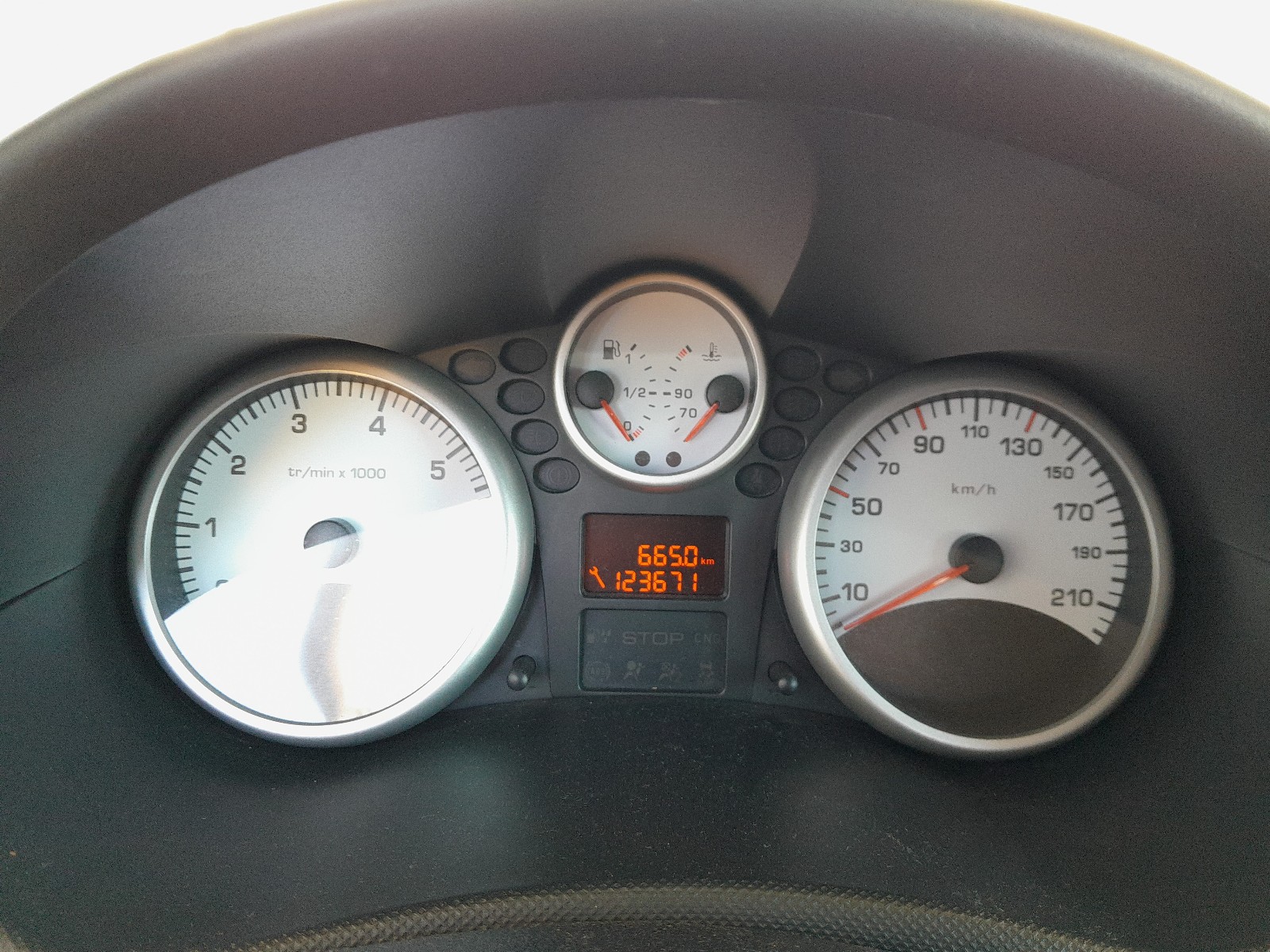 Peugeot 206 + 2010 VF32LHFXAAY022950 Photo 8