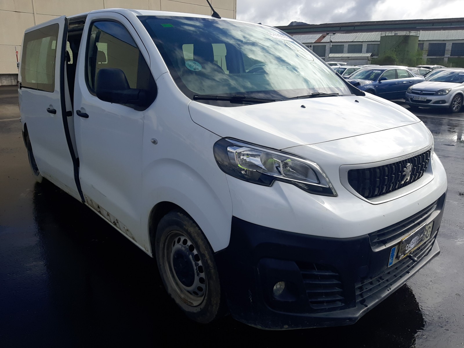 VF3VAYHVKJZ101572 Peugeot Expert Combi Photo 1