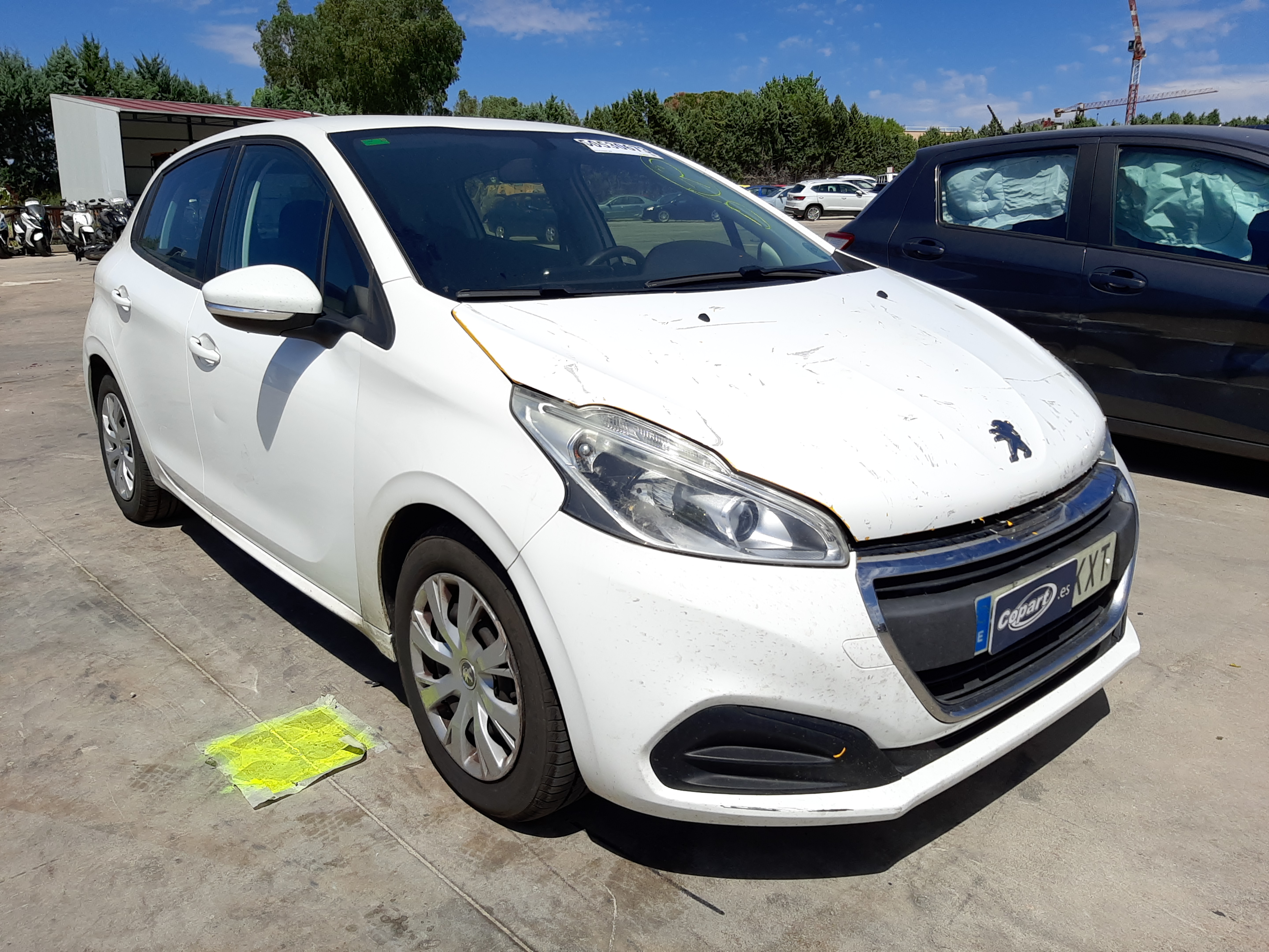 VF3CCYHYPKW017025 Peugeot 208 Photo 1