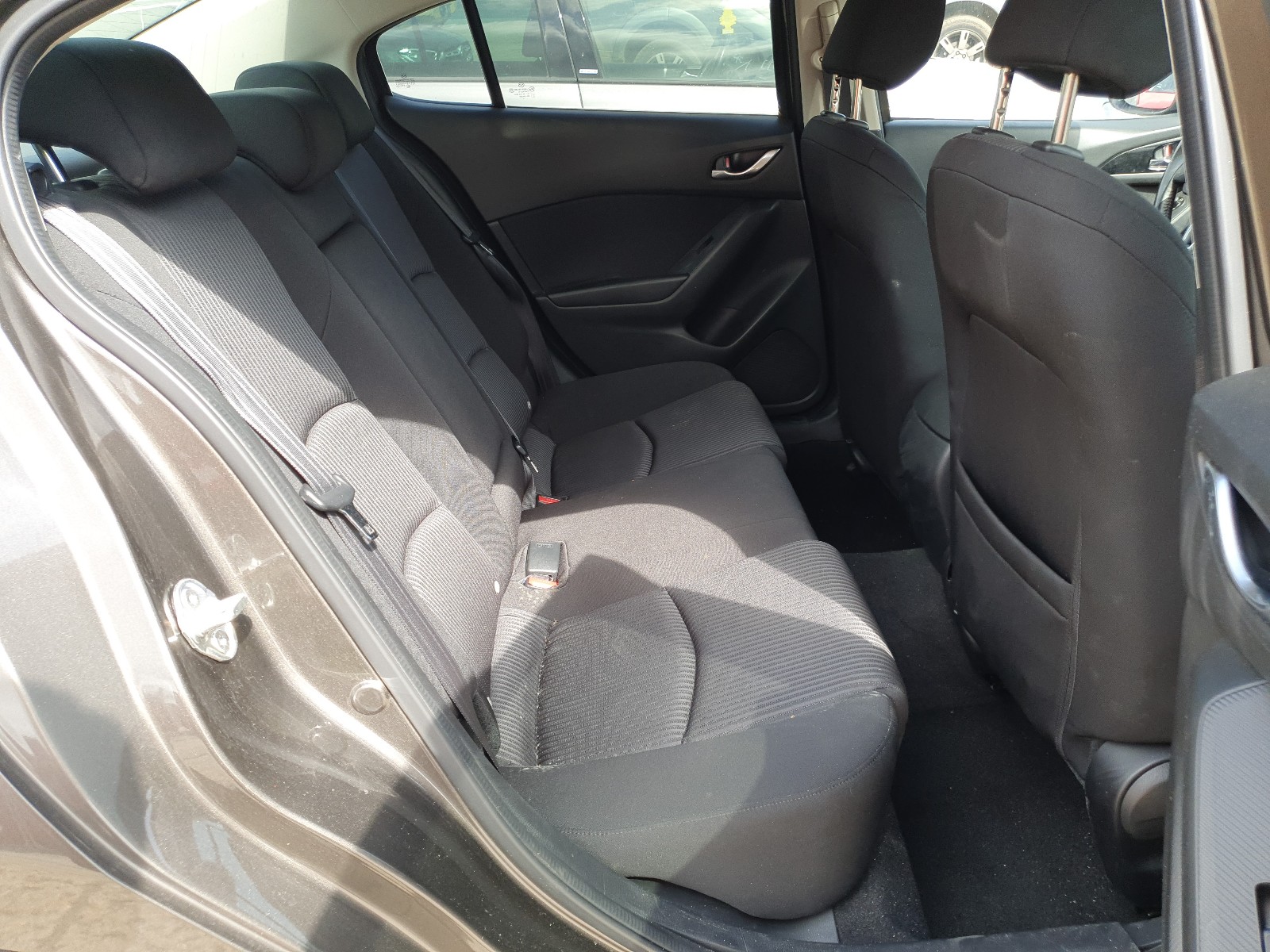 2015 Mazda Mazda 3 Lim. with Water/Flood damage, VIN JMZBM526611157996