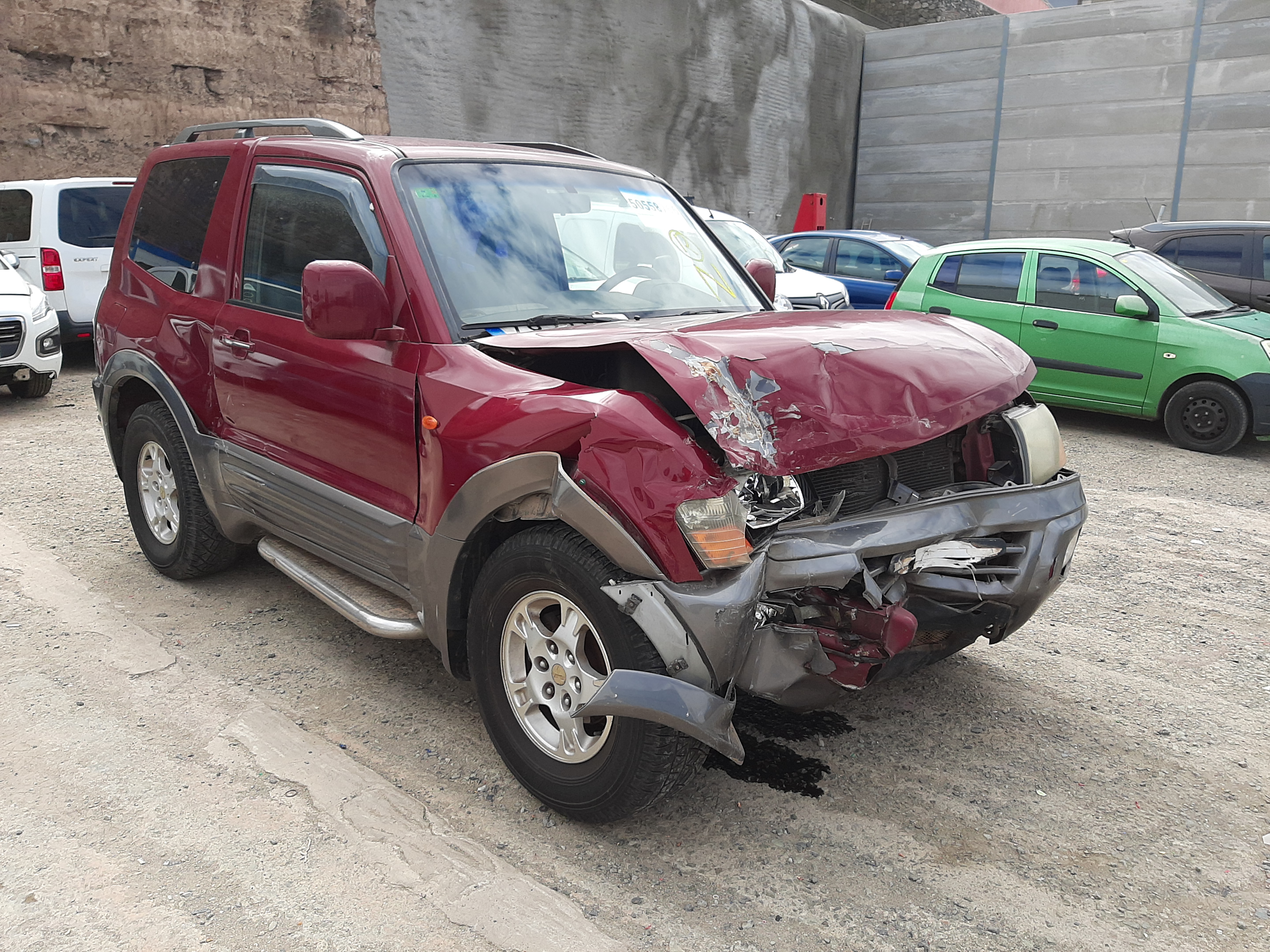 Mitsubishi Montero 2003 JMBMNV68W2J004585 Photo 1