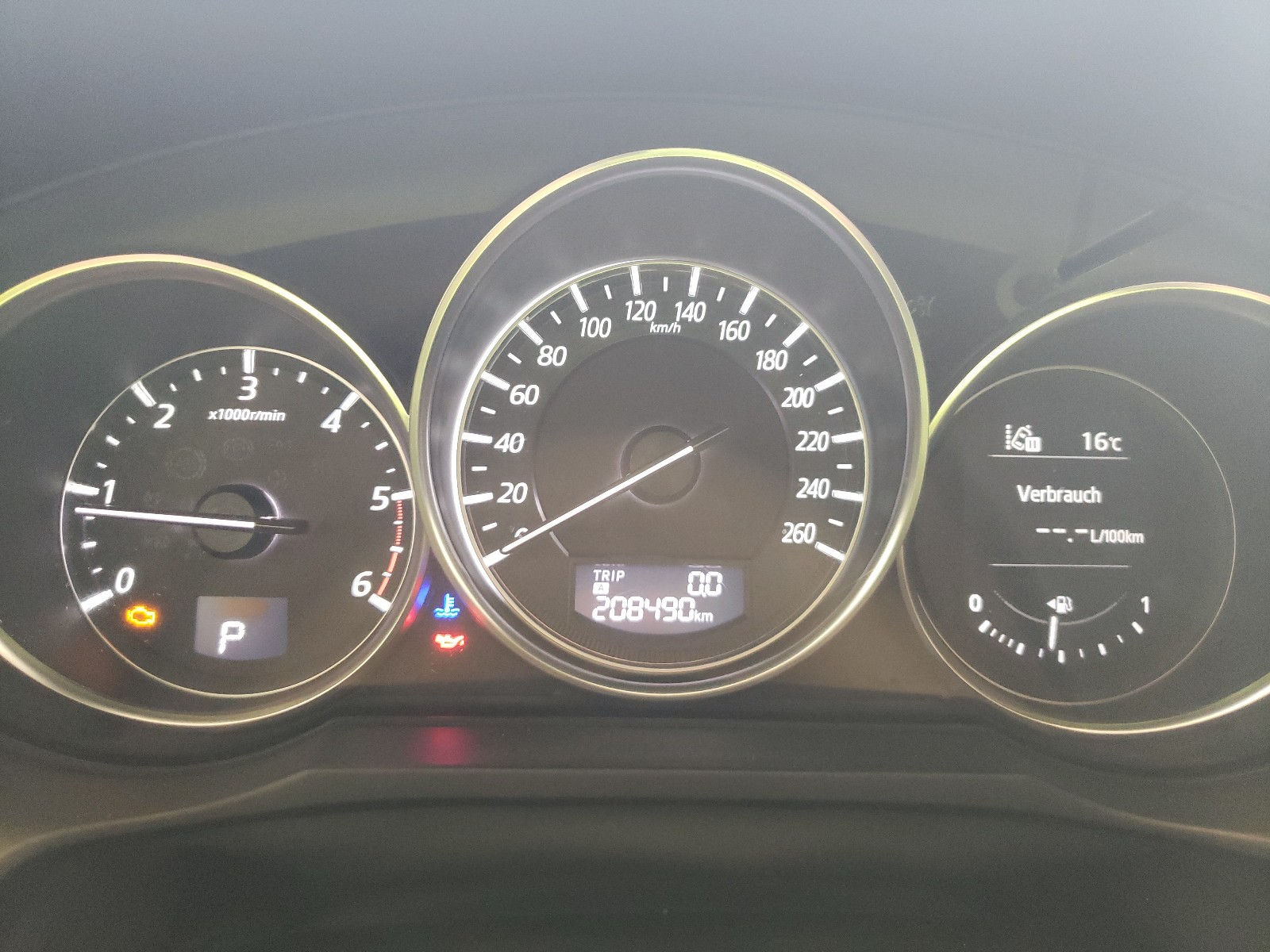 2015 Mazda Mazda 6 Kombi with Mechanical damage, VIN JMZGJ692871332935