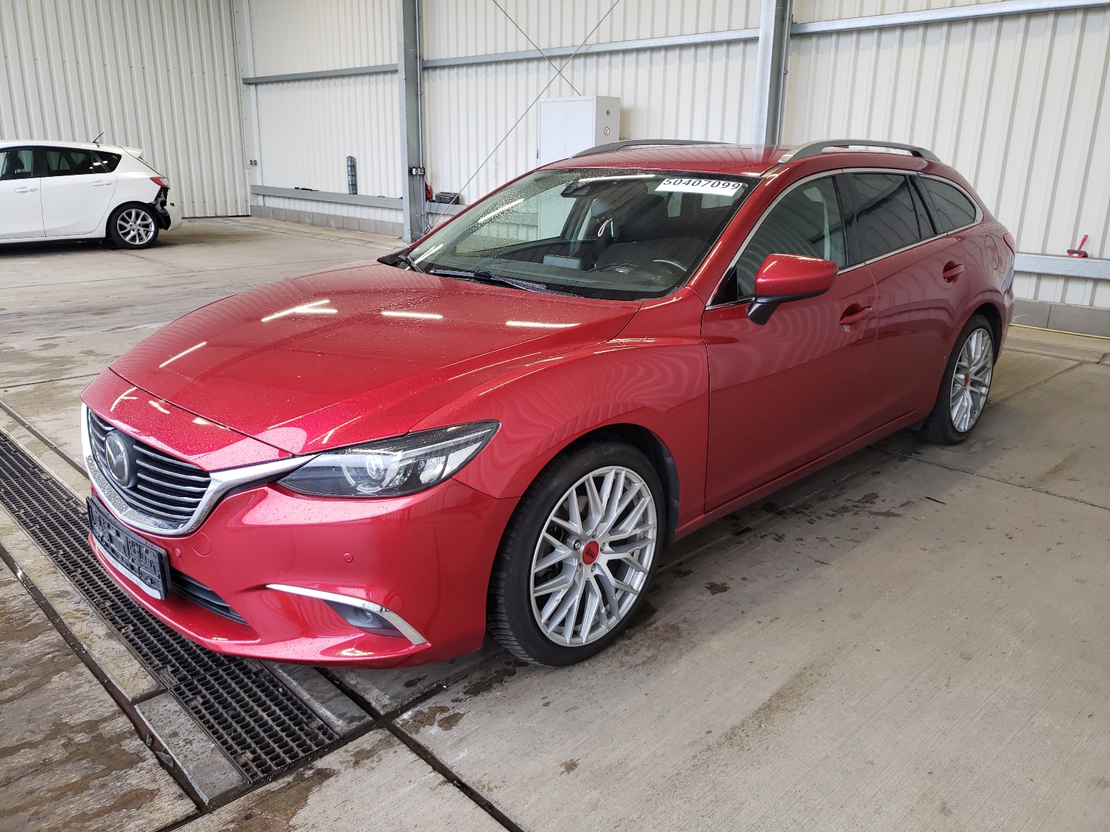2015 Mazda Mazda 6 Kombi with Mechanical damage, VIN JMZGJ692871332935