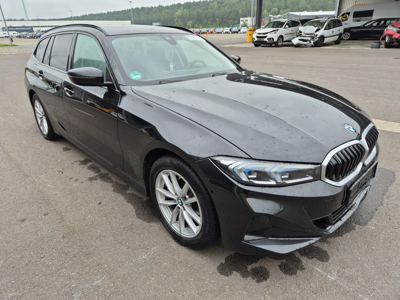 BMW 3 Series 2024 Touring 318i