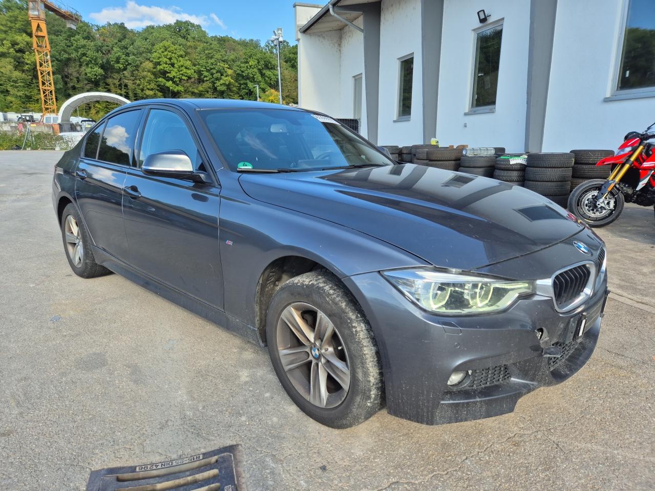BMW 3 Series 2017 Lim. 318 d xDrive M Sport