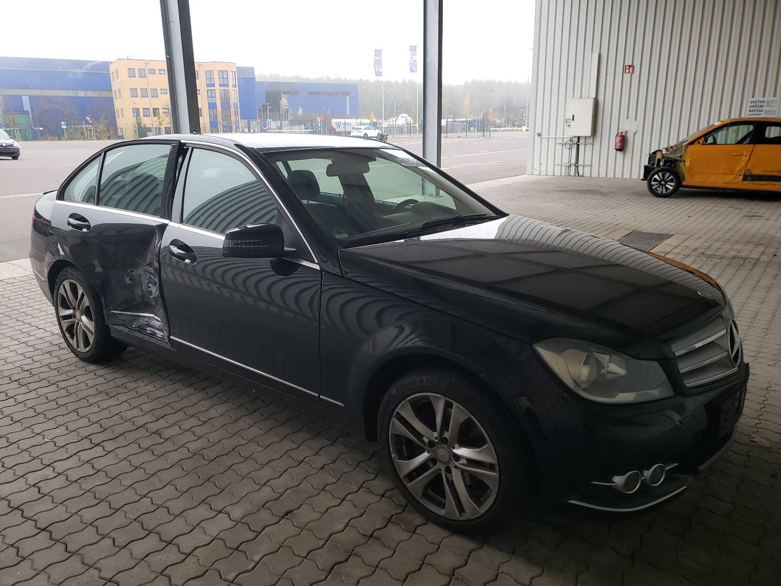 2013 Mercedes-Benz C -Klasse Lim. C 200 CGI BlueEfficiency