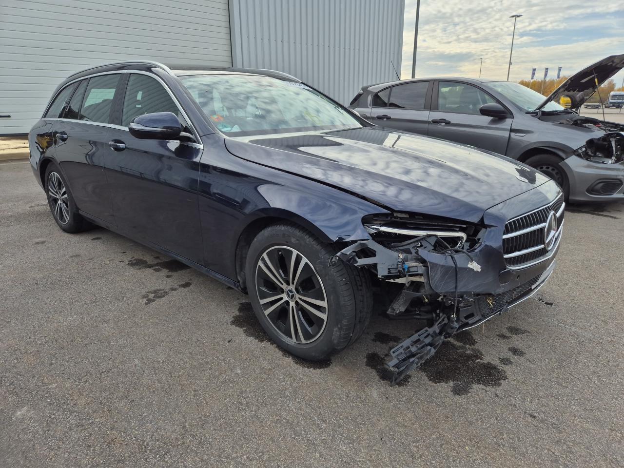 Mercedes-Benz E 2022  -Klass T-Modll  220 d