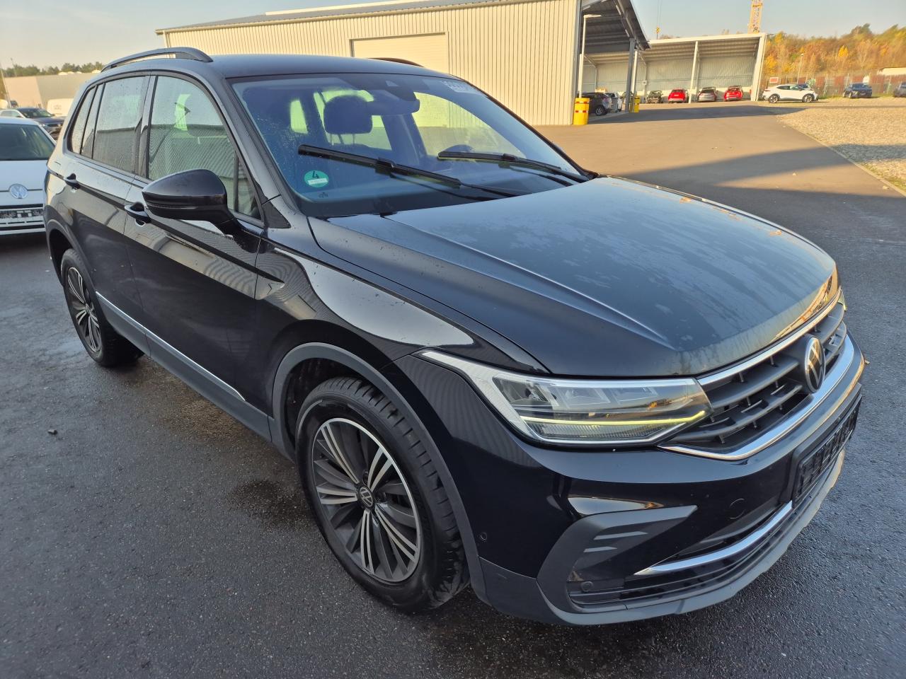 Volkswagen Tiguan 2021  Life