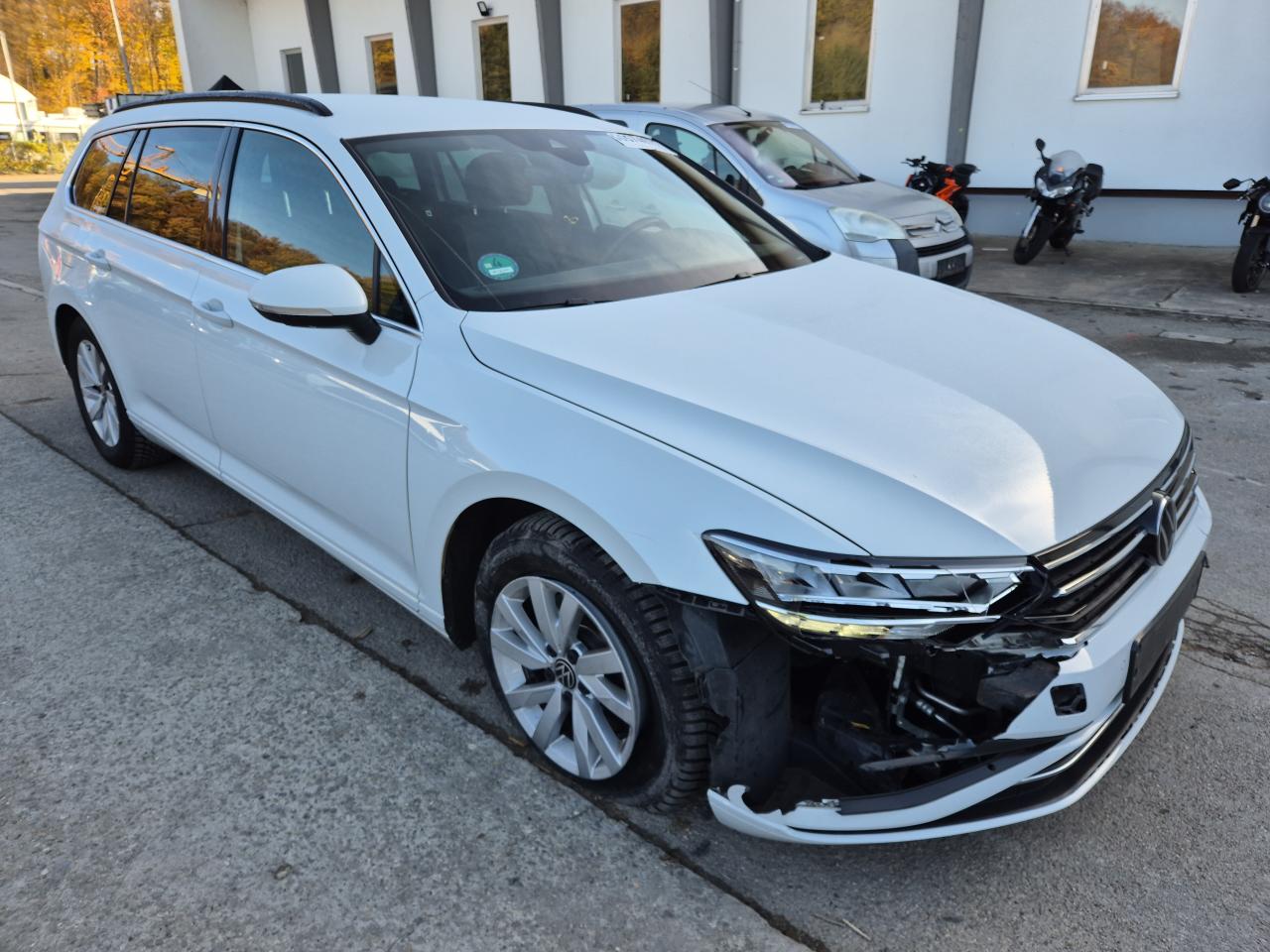 Volkswagen Passat 2023  Variant Business