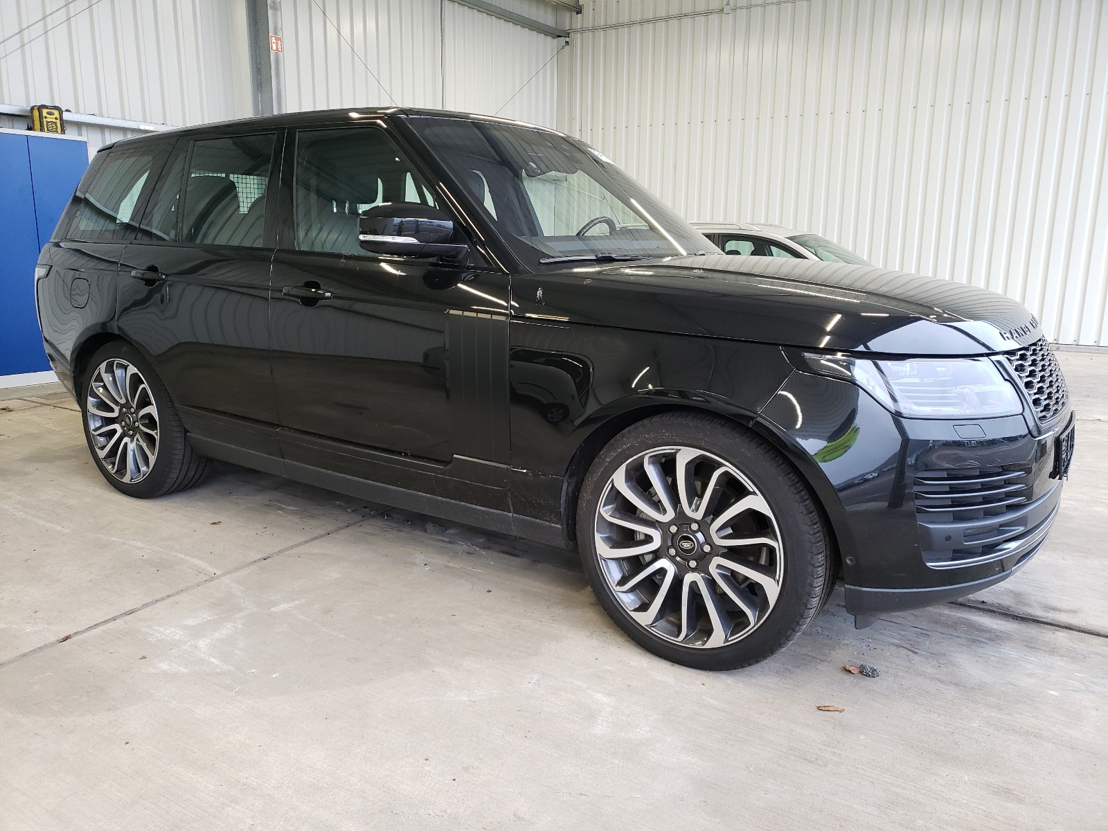2021 Land Rover Range Rover, VIN: SALGA2BW5MA456805