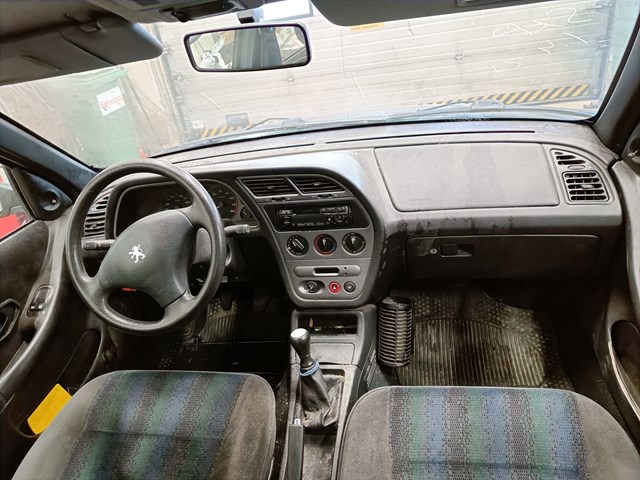 Peugeot 306 1999 VF37BKFXT32753251 Photo 9