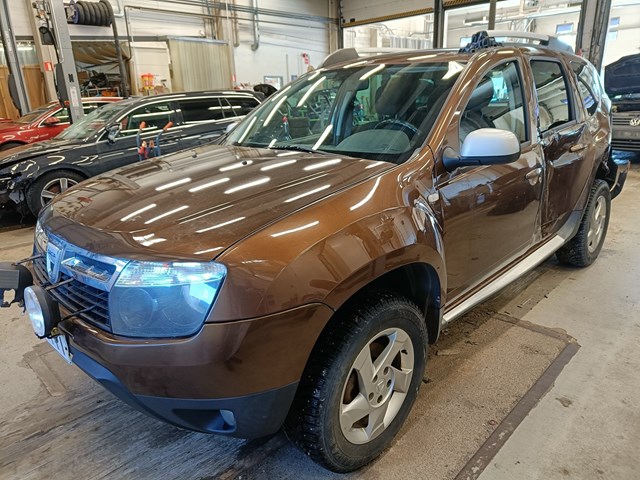UU1HSDACN45428774 Auction: COPART FINLAND Lot: 50487523 Location: Pirkkala UU1HSDACN45428774 Dacia Duster 2011 BROWN Photo 2