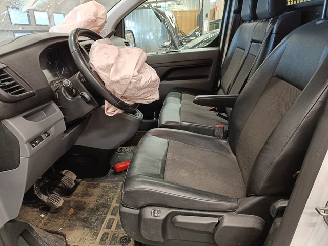Peugeot EXPERT 2020 VF3VFAHKKL7053689 Photo 11