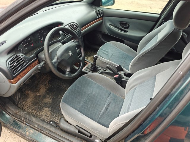 Peugeot 406 1999 VF38BRFRE80821317 Photo 11