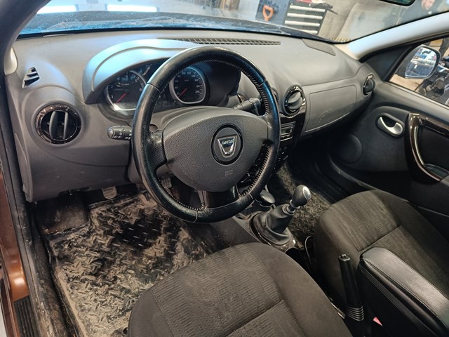 UU1HSDACN45428774 Auction: COPART FINLAND Lot: 50487523 Location: Pirkkala UU1HSDACN45428774 Dacia Duster 2011 BROWN Photo 9