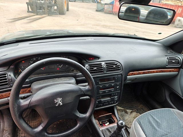 Peugeot 406 1999 VF38BRFRE80821317 Photo 9